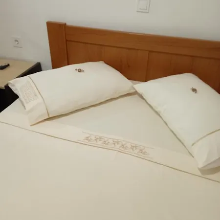 Tolis Apartment *