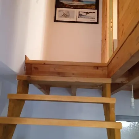 Tolis Apartment Himare