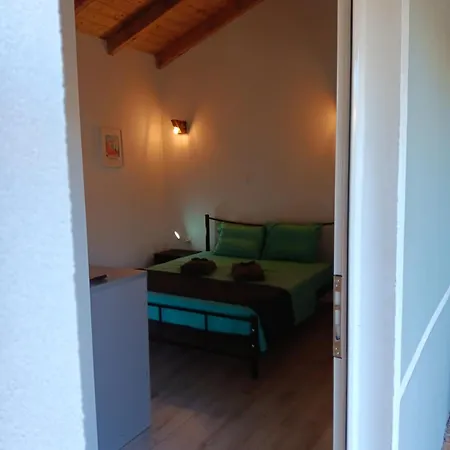 Tolis Apartment *
