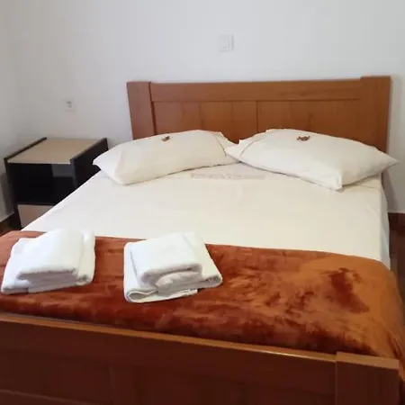 Tolis Himarë